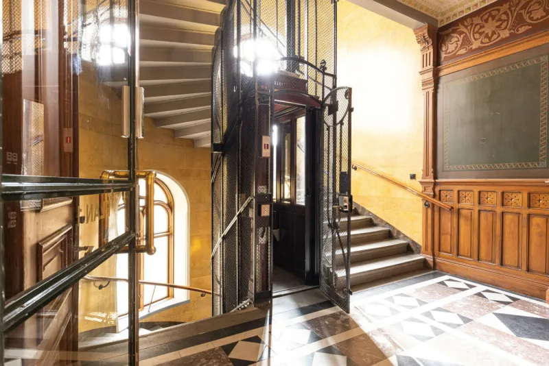 Kontorshotell Nybrogatan 34 trappuppgång